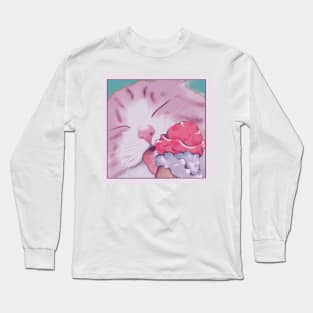 Cat loves ice ceam Long Sleeve T-Shirt